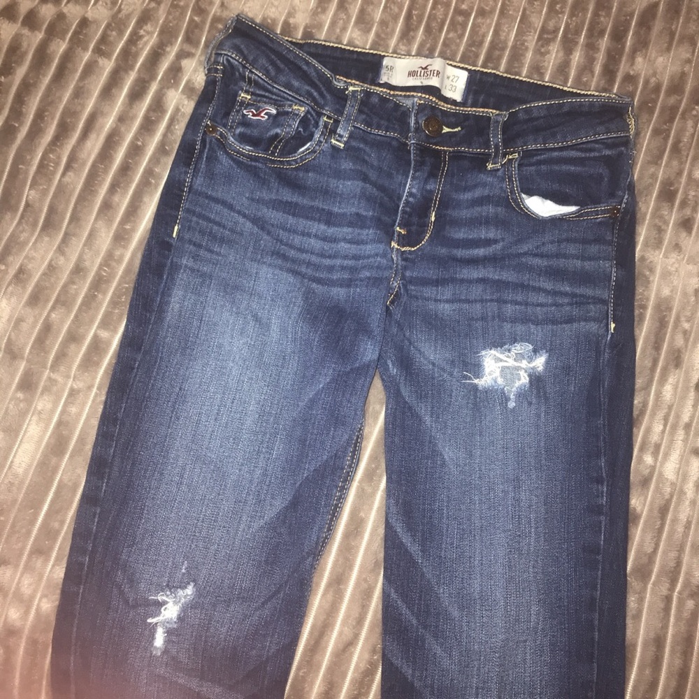 dark blue hollister jeans
